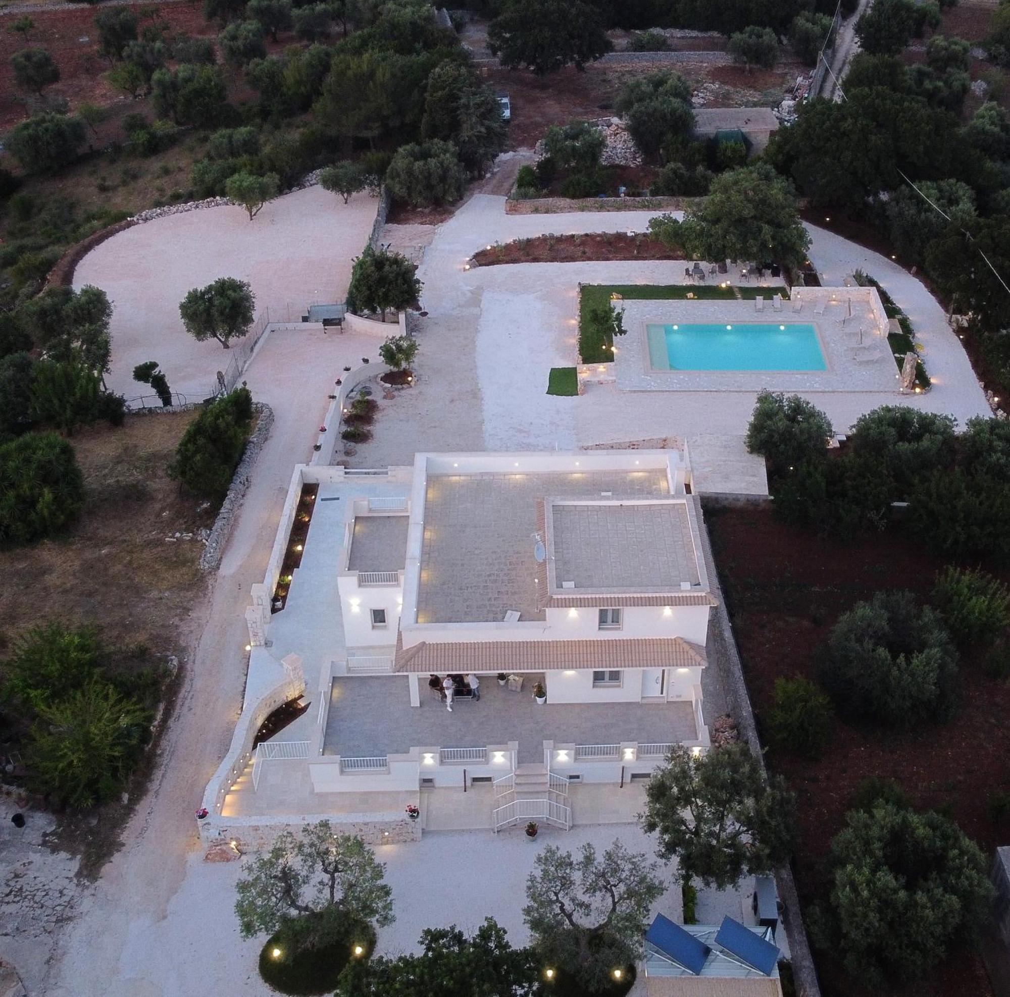 Casa Vacanze 'La Quercia' ชิสแตร์นีโน ภายนอก รูปภาพ