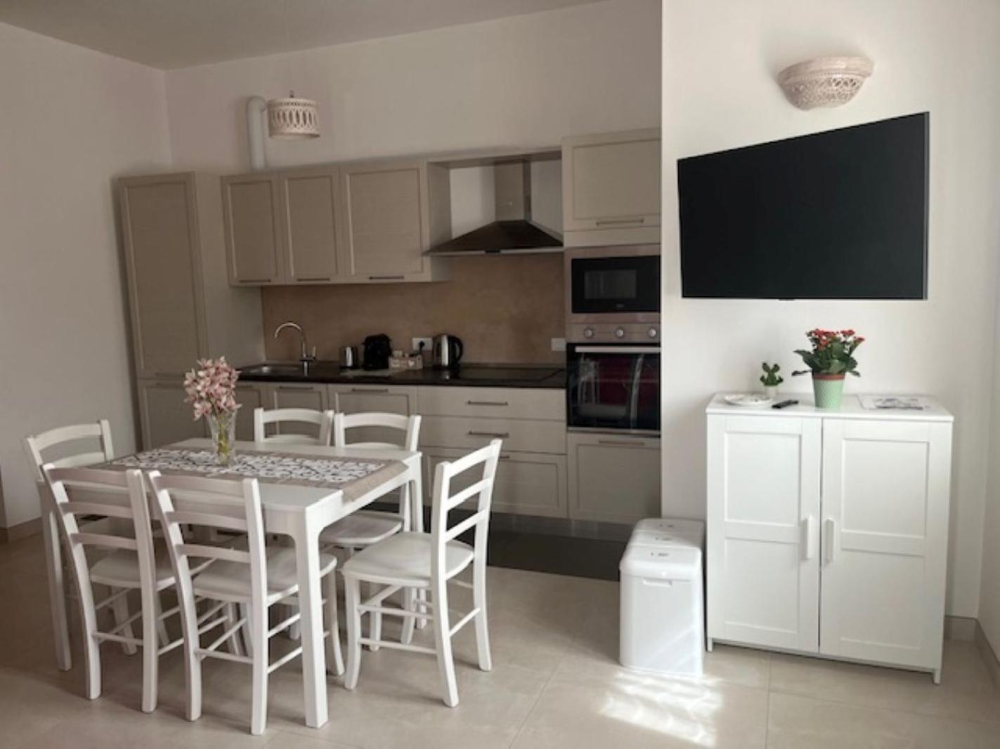 Casa Vacanze 'La Quercia' ชิสแตร์นีโน ภายนอก รูปภาพ